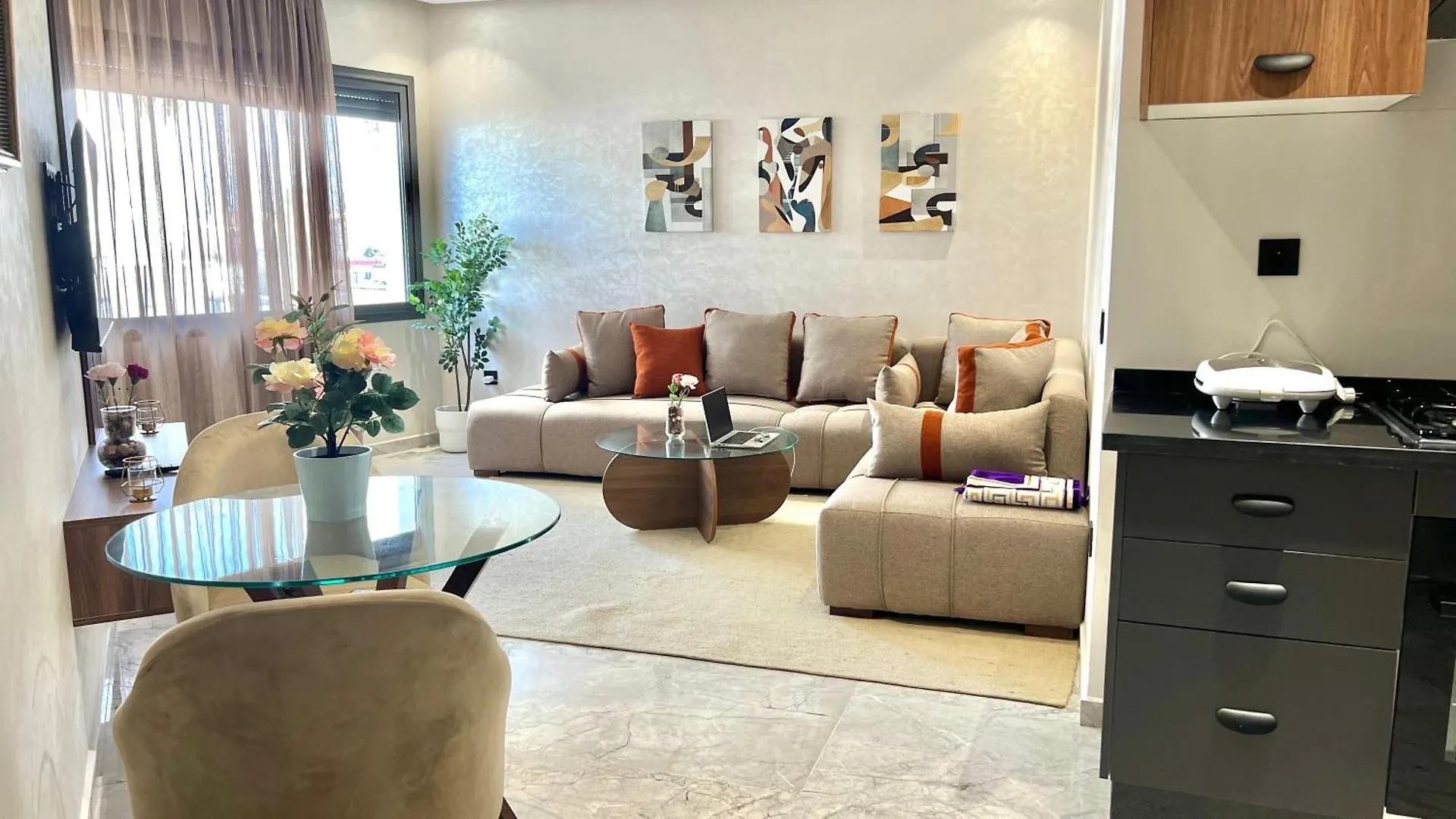 דירה S18 Studio Central Casablanca Entre Maarif, Bourgogne & Corniche מרוקו