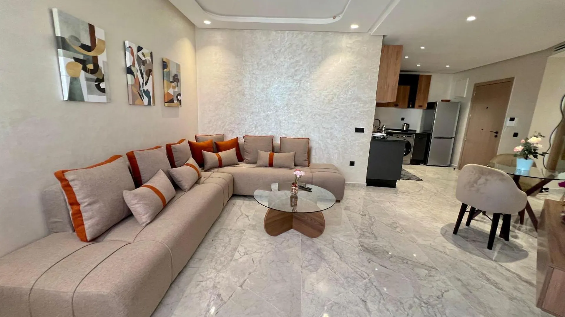 S18 Studio Central Casablanca Entre Maarif, Bourgogne & Corniche מרוקו
