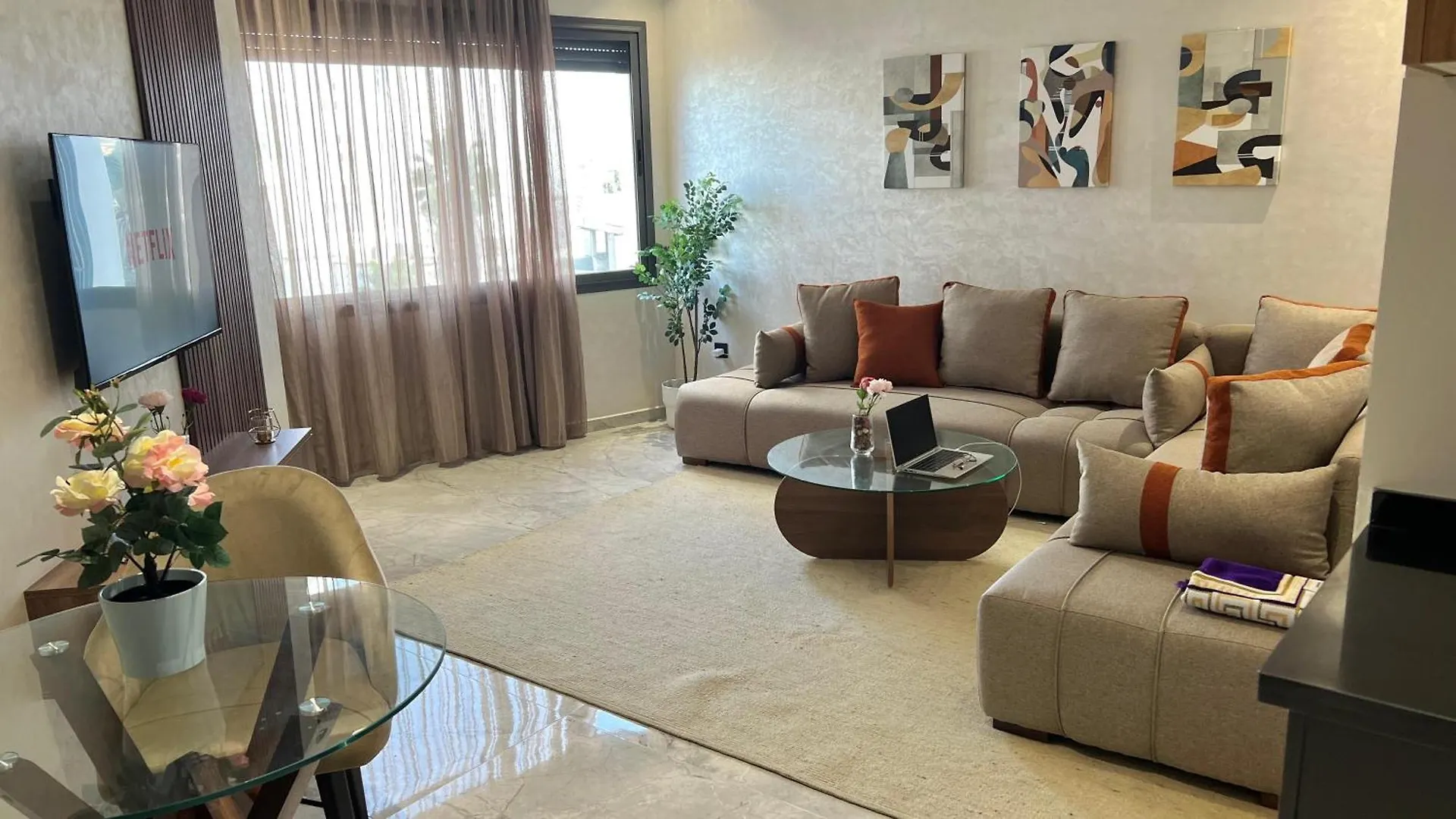 S18 Studio Central Casablanca Entre Maarif, Bourgogne & Corniche דירה